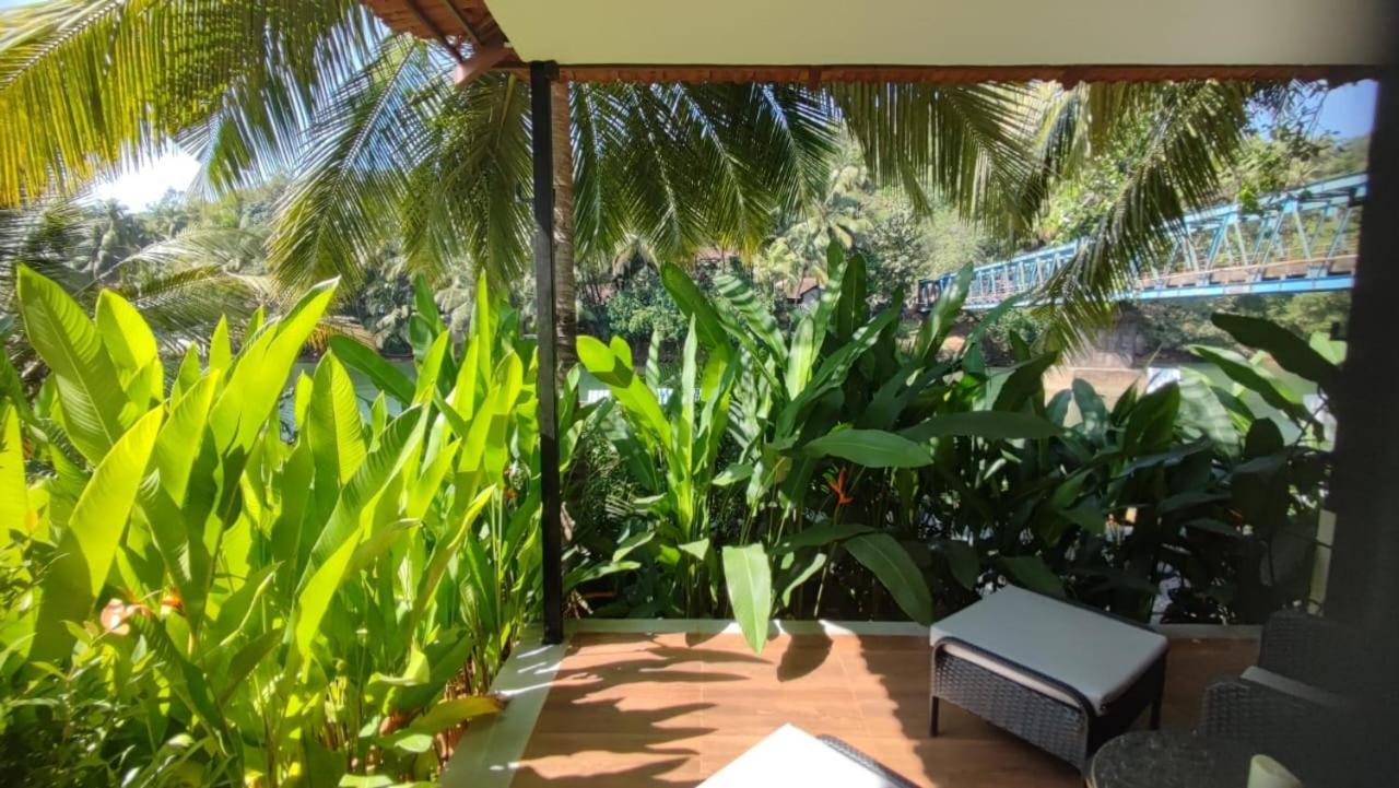 Pont Bleu Suites Riverside & Pool Canacona Exterior foto